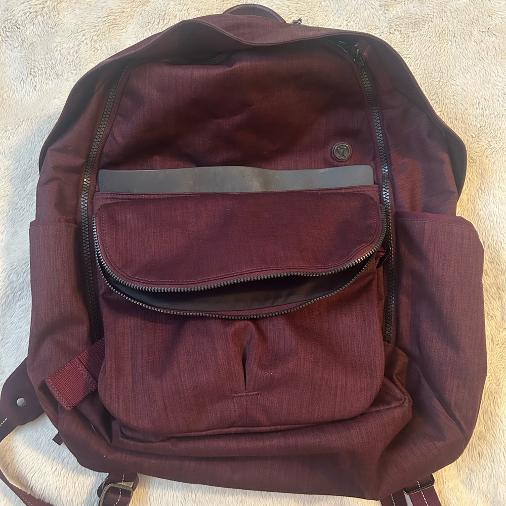 Lululemon Backpack with removable crossbody bag